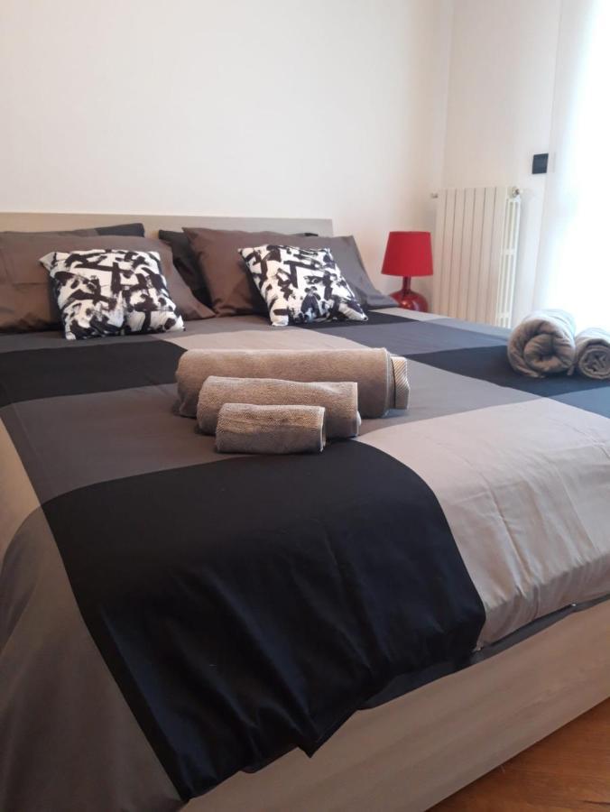 Bedandbreakfast Eni Torri Lombarde San Donato Bbqueen San Donato Milanese Extérieur photo