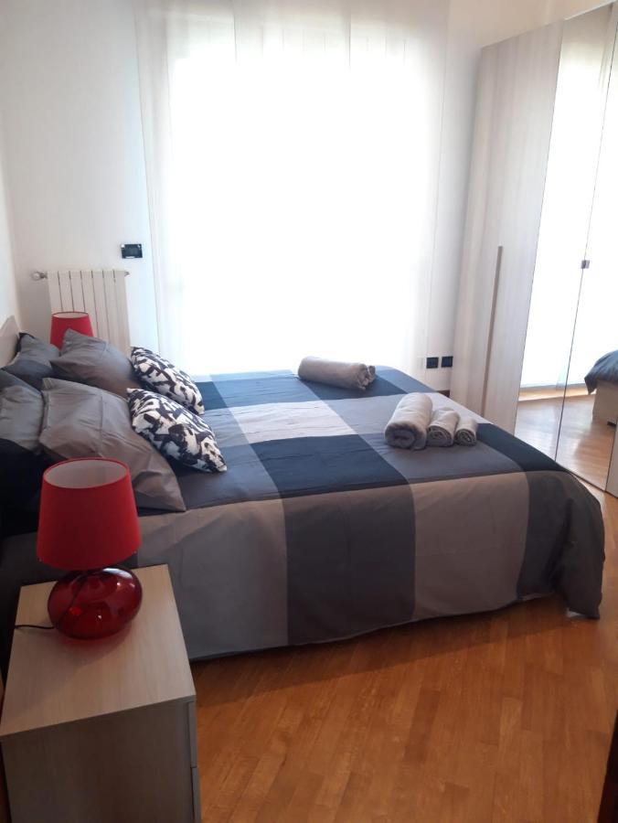 Bedandbreakfast Eni Torri Lombarde San Donato Bbqueen San Donato Milanese Extérieur photo