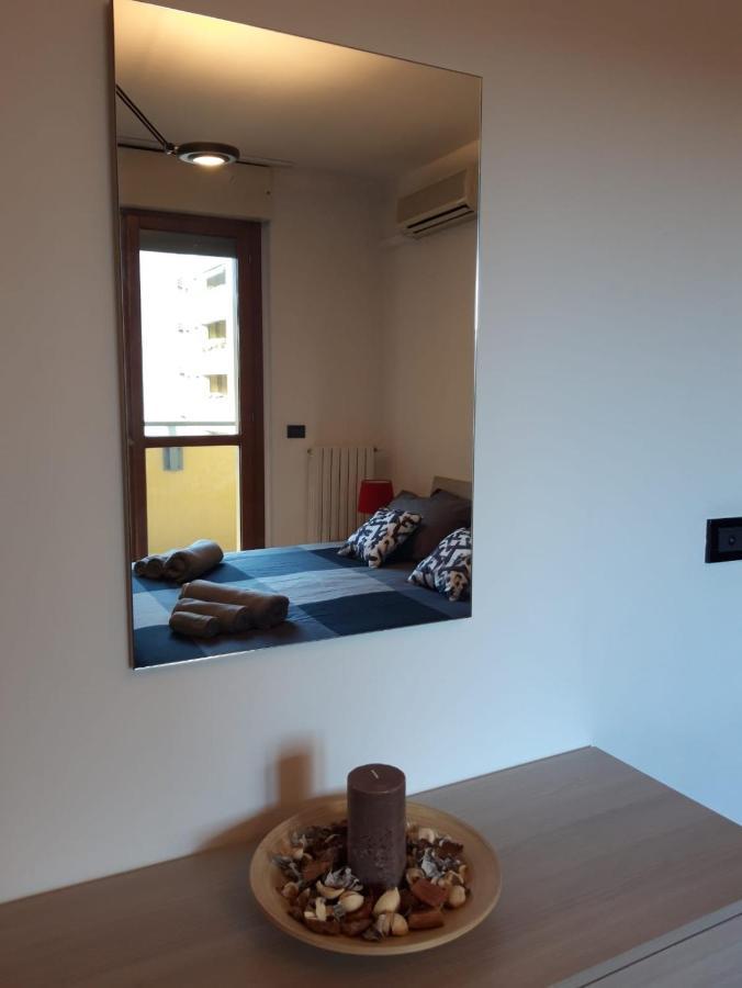Bedandbreakfast Eni Torri Lombarde San Donato Bbqueen San Donato Milanese Extérieur photo