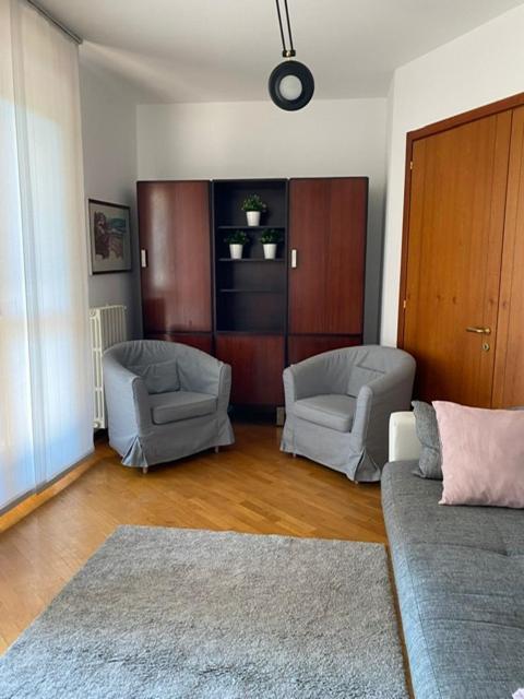 Bedandbreakfast Eni Torri Lombarde San Donato Bbqueen San Donato Milanese Extérieur photo