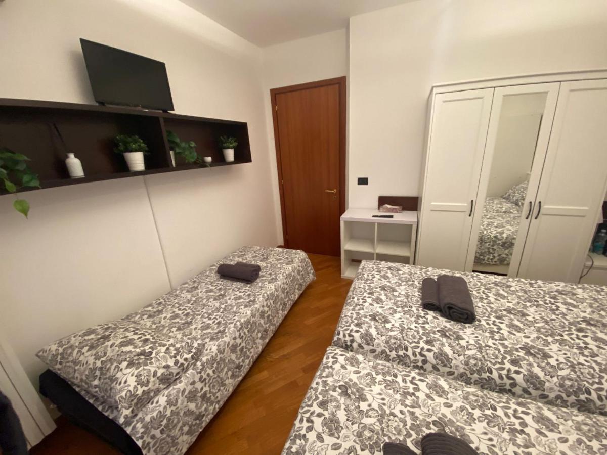 Bedandbreakfast Eni Torri Lombarde San Donato Bbqueen San Donato Milanese Extérieur photo