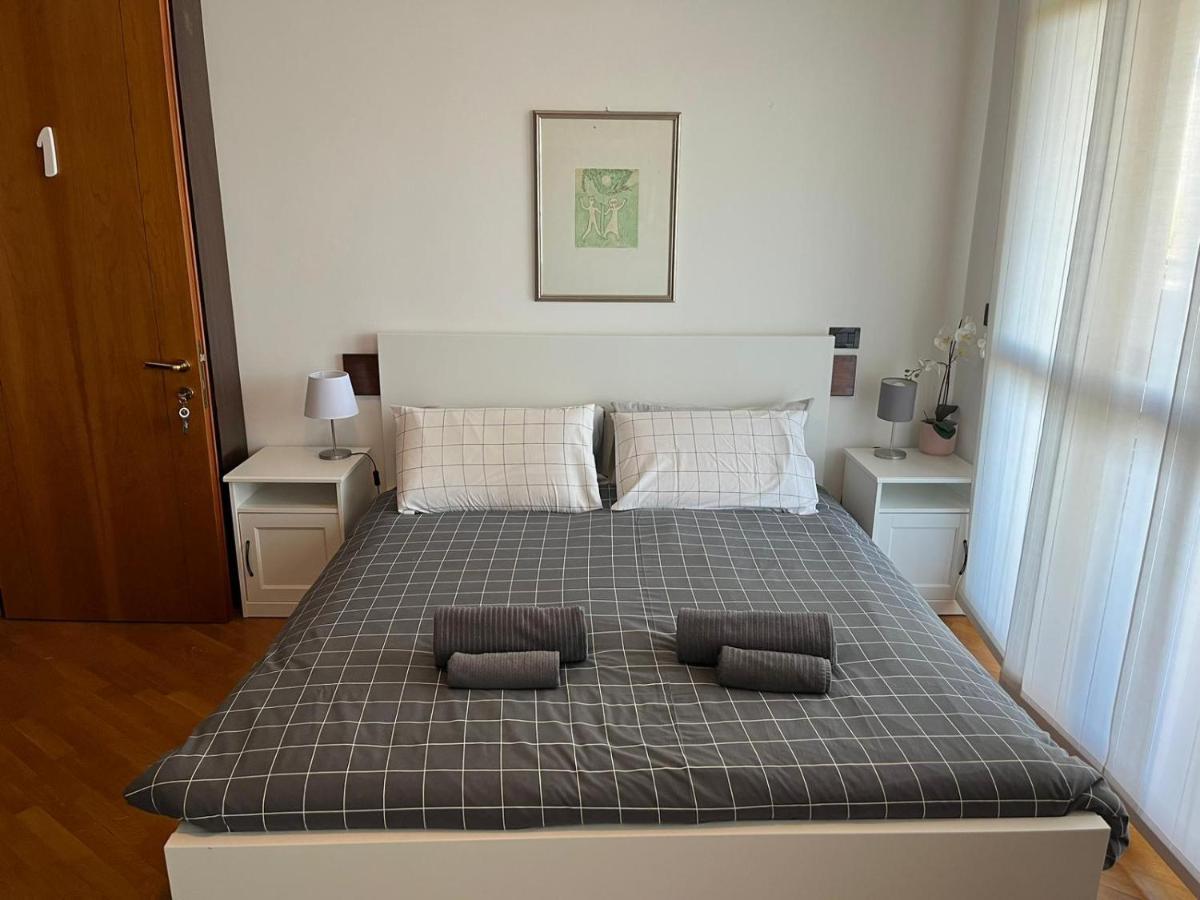 Bedandbreakfast Eni Torri Lombarde San Donato Bbqueen San Donato Milanese Extérieur photo